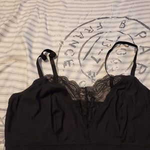 Torrid sz 1 Bralette solid black with lace nwt